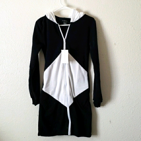 Silver Lilly Plush Panda Bear Costume/Robe/Dress Size Small - Picture 7 of 11